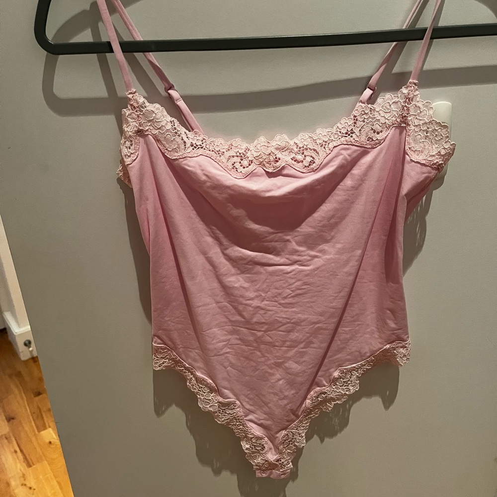 Skims lace pink Valentine’s Day bodysuit